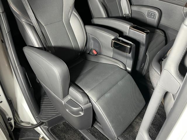 アルファード Ｚ　ユーザー買取車　トヨタチームメイト　左右独立ムーンルーフ　１４インチディスプレイオーディオ　ナビ　ＴＶ　１２．１型後席ディスプレイ　パノラミックビューモニター　セーフティセンス　プラスサポート（37枚目）
