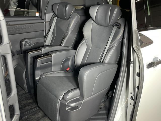 アルファード Ｚ　ユーザー買取車　トヨタチームメイト　左右独立ムーンルーフ　１４インチディスプレイオーディオ　ナビ　ＴＶ　１２．１型後席ディスプレイ　パノラミックビューモニター　セーフティセンス　プラスサポート（44枚目）