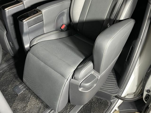 アルファード Ｚ　ユーザー買取車　トヨタチームメイト　左右独立ムーンルーフ　１４インチディスプレイオーディオ　ナビ　ＴＶ　１２．１型後席ディスプレイ　パノラミックビューモニター　セーフティセンス　プラスサポート（46枚目）