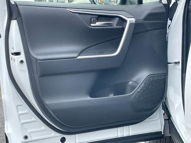 RAV4 G Zパッケージ ワンオーナー サンルーフ 純正ナビフルセグ 全方位カメラ デジタルミラー ETC2.0 衝突被害軽減ブレーキ 追従クルーズコントロール レーンキープアシスト ブラインドスポットモニター ワイヤレス充電(29枚目)