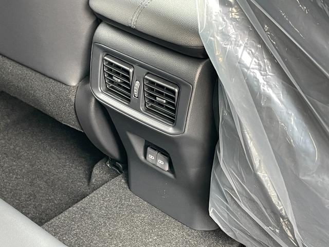 RAV4 G Zパッケージ ワンオーナー サンルーフ 純正ナビフルセグ 全方位カメラ デジタルミラー ETC2.0 衝突被害軽減ブレーキ 追従クルーズコントロール レーンキープアシスト ブラインドスポットモニター ワイヤレス充電(54枚目)