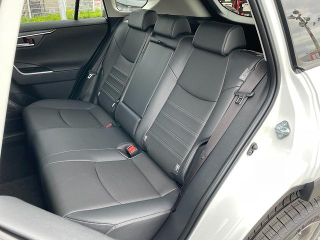RAV4 G Zパッケージ ワンオーナー サンルーフ 純正ナビフルセグ 全方位カメラ デジタルミラー ETC2.0 衝突被害軽減ブレーキ 追従クルーズコントロール レーンキープアシスト ブラインドスポットモニター ワイヤレス充電(68枚目)