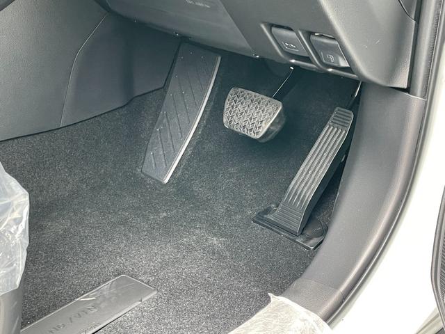 RAV4 G Zパッケージ ワンオーナー サンルーフ 純正ナビフルセグ 全方位カメラ デジタルミラー ETC2.0 衝突被害軽減ブレーキ 追従クルーズコントロール レーンキープアシスト ブラインドスポットモニター ワイヤレス充電(69枚目)