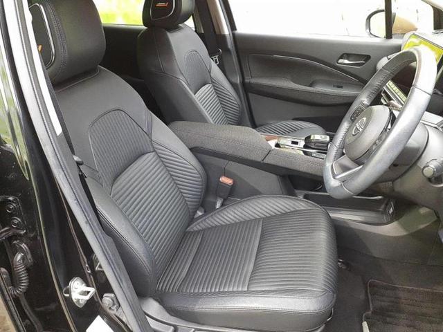 オーラ ４ＷＤ　Ｇ　ＦＯＵＲレザーエディション　ＢＯＳＥ／保証書／純正　ＳＤナビ／インテリジェントルームミラー／エマージェンシーブレーキ／シートヒーター／全方位モニター／車線逸脱防止支援システム／シート　フルレザー／プロパイロット　革シート　４ＷＤ（4枚目）