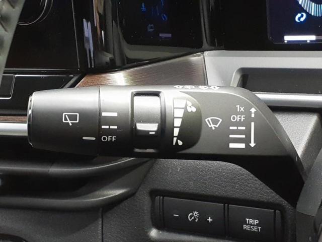 オーラ ４ＷＤ　Ｇ　ＦＯＵＲレザーエディション　ＢＯＳＥ／保証書／純正　ＳＤナビ／インテリジェントルームミラー／エマージェンシーブレーキ／シートヒーター／全方位モニター／車線逸脱防止支援システム／シート　フルレザー／プロパイロット　革シート　４ＷＤ（15枚目）