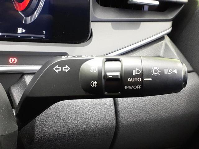 オーラ ４ＷＤ　Ｇ　ＦＯＵＲレザーエディション　ＢＯＳＥ／保証書／純正　ＳＤナビ／インテリジェントルームミラー／エマージェンシーブレーキ／シートヒーター／全方位モニター／車線逸脱防止支援システム／シート　フルレザー／プロパイロット　革シート　４ＷＤ（16枚目）