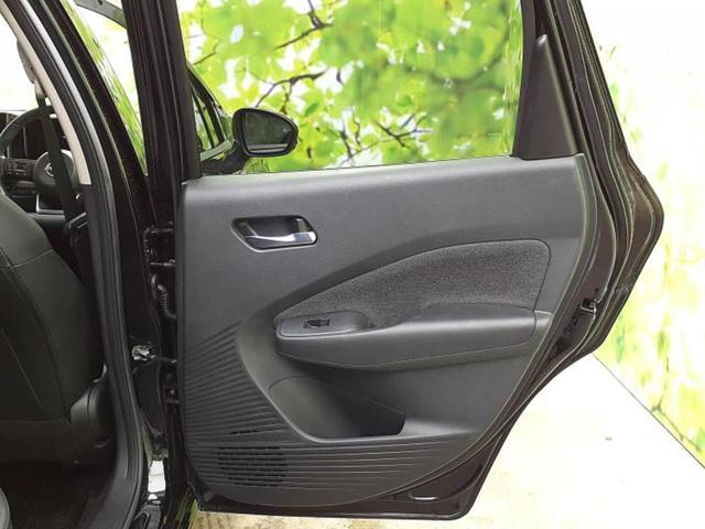 オーラ ４ＷＤ　Ｇ　ＦＯＵＲレザーエディション　ＢＯＳＥ／保証書／純正　ＳＤナビ／インテリジェントルームミラー／エマージェンシーブレーキ／シートヒーター／全方位モニター／車線逸脱防止支援システム／シート　フルレザー／プロパイロット　革シート　４ＷＤ（23枚目）