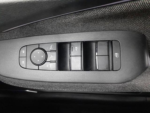 オーラ ４ＷＤ　Ｇ　ＦＯＵＲレザーエディション　ＢＯＳＥ／保証書／純正　ＳＤナビ／インテリジェントルームミラー／エマージェンシーブレーキ／シートヒーター／全方位モニター／車線逸脱防止支援システム／シート　フルレザー／プロパイロット　革シート　４ＷＤ（25枚目）