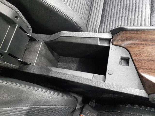 オーラ ４ＷＤ　Ｇ　ＦＯＵＲレザーエディション　ＢＯＳＥ／保証書／純正　ＳＤナビ／インテリジェントルームミラー／エマージェンシーブレーキ／シートヒーター／全方位モニター／車線逸脱防止支援システム／シート　フルレザー／プロパイロット　革シート　４ＷＤ（28枚目）