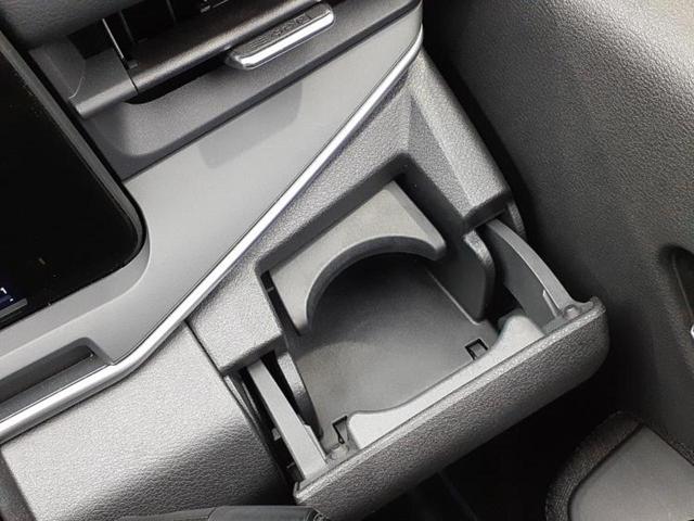 オーラ ４ＷＤ　Ｇ　ＦＯＵＲレザーエディション　ＢＯＳＥ／保証書／純正　ＳＤナビ／インテリジェントルームミラー／エマージェンシーブレーキ／シートヒーター／全方位モニター／車線逸脱防止支援システム／シート　フルレザー／プロパイロット　革シート　４ＷＤ（39枚目）