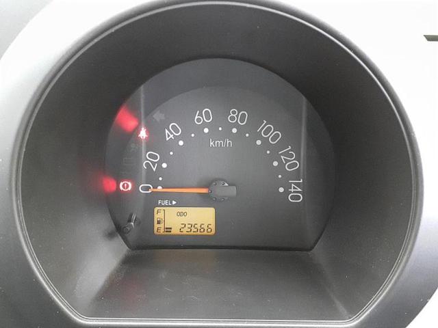 ハイゼットカーゴ スペシャル　新品タイヤ／保証書／社外　ナビ／ＡＢＳ／エアバッグ　運転席／エアバッグ　助手席／パワーステアリング／ワンオーナー／マニュアルエアコン／取扱説明書／ユーザー買取車／パワードアロック／ＵＶカットガラス（12枚目）