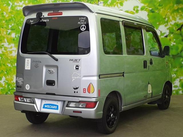 ハイゼットカーゴ デラックス　新品タイヤ／ヘッドランプ　ＨＩＤ／ＥＴＣ／アイドリングストップ／エアバッグ　運転席／エアバッグ　助手席／アルミホイール　社外　１２インチ／パワーウインドウ／キーレスエントリー／パワーステアリング（3枚目）