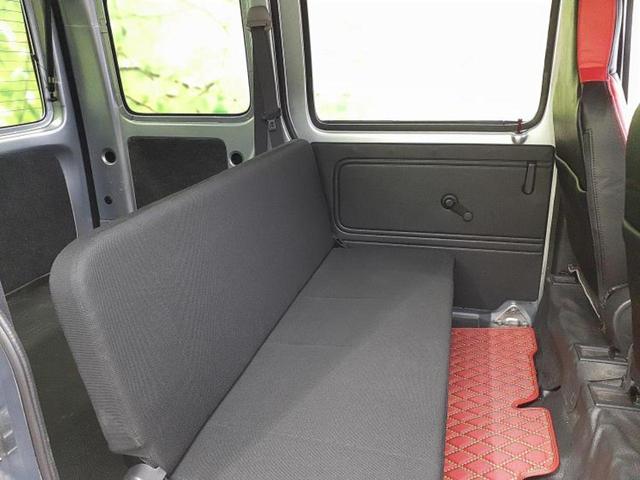 ハイゼットカーゴ デラックス　新品タイヤ／ヘッドランプ　ＨＩＤ／ＥＴＣ／アイドリングストップ／エアバッグ　運転席／エアバッグ　助手席／アルミホイール　社外　１２インチ／パワーウインドウ／キーレスエントリー／パワーステアリング（5枚目）