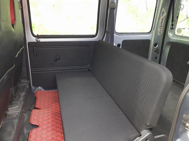 ハイゼットカーゴ デラックス　新品タイヤ／ヘッドランプ　ＨＩＤ／ＥＴＣ／アイドリングストップ／エアバッグ　運転席／エアバッグ　助手席／アルミホイール　社外　１２インチ／パワーウインドウ／キーレスエントリー／パワーステアリング（7枚目）