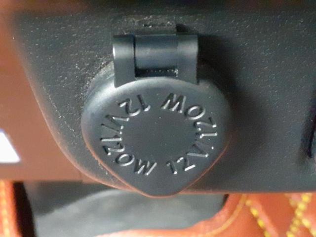 ハイゼットカーゴ デラックス　新品タイヤ／ヘッドランプ　ＨＩＤ／ＥＴＣ／アイドリングストップ／エアバッグ　運転席／エアバッグ　助手席／アルミホイール　社外　１２インチ／パワーウインドウ／キーレスエントリー／パワーステアリング（26枚目）