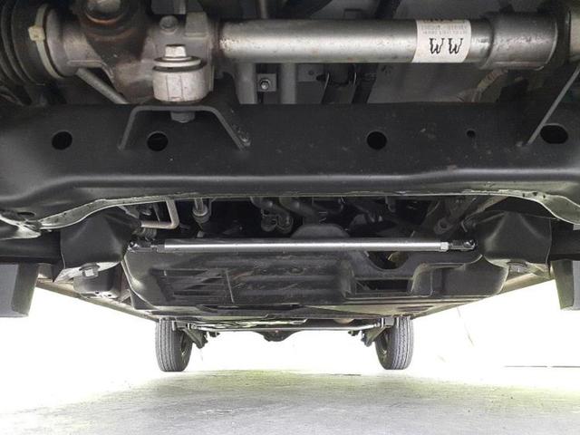 ハイゼットカーゴ デラックス　新品タイヤ／ヘッドランプ　ＨＩＤ／ＥＴＣ／アイドリングストップ／エアバッグ　運転席／エアバッグ　助手席／アルミホイール　社外　１２インチ／パワーウインドウ／キーレスエントリー／パワーステアリング（36枚目）