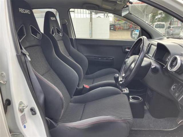 アルトワークス ヒョウジュン　保証書／純正　ＳＤナビ／パーキングアシスト　バックガイド／ヘッドランプ　ＬＥＤ／ＵＳＢジャック／Ｂｌｕｅｔｏｏｔｈ接続／ＥＴＣ／ＥＢＤ付ＡＢＳ／横滑り防止装置／バックモニター　バックカメラ　ＤＶＤ再生（5枚目）