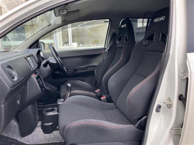 アルトワークス ヒョウジュン　保証書／純正　ＳＤナビ／パーキングアシスト　バックガイド／ヘッドランプ　ＬＥＤ／ＵＳＢジャック／Ｂｌｕｅｔｏｏｔｈ接続／ＥＴＣ／ＥＢＤ付ＡＢＳ／横滑り防止装置／バックモニター　バックカメラ　ＤＶＤ再生（6枚目）