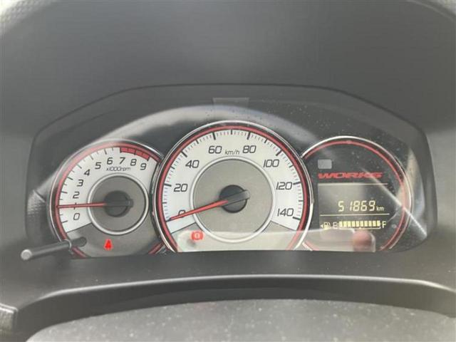 アルトワークス ヒョウジュン　保証書／純正　ＳＤナビ／パーキングアシスト　バックガイド／ヘッドランプ　ＬＥＤ／ＵＳＢジャック／Ｂｌｕｅｔｏｏｔｈ接続／ＥＴＣ／ＥＢＤ付ＡＢＳ／横滑り防止装置／バックモニター　バックカメラ　ＤＶＤ再生（14枚目）