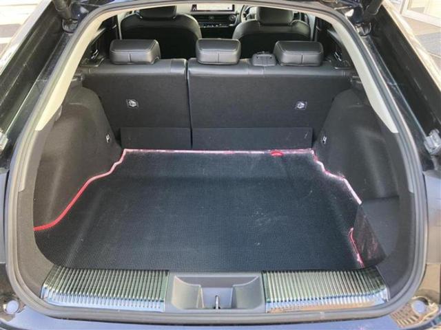 プリウス Z サンルーフ/保証書/純正 SDナビ/デジタルインナーミラー/衝突安全装置/シートエアコン/全方位モニター/車線逸脱防止支援システム/シート フルレザー/パーキングアシスト 自動操舵/電動バックドア(8枚目)