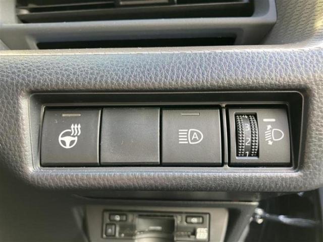 プリウス Z サンルーフ/保証書/純正 SDナビ/デジタルインナーミラー/衝突安全装置/シートエアコン/全方位モニター/車線逸脱防止支援システム/シート フルレザー/パーキングアシスト 自動操舵/電動バックドア(13枚目)