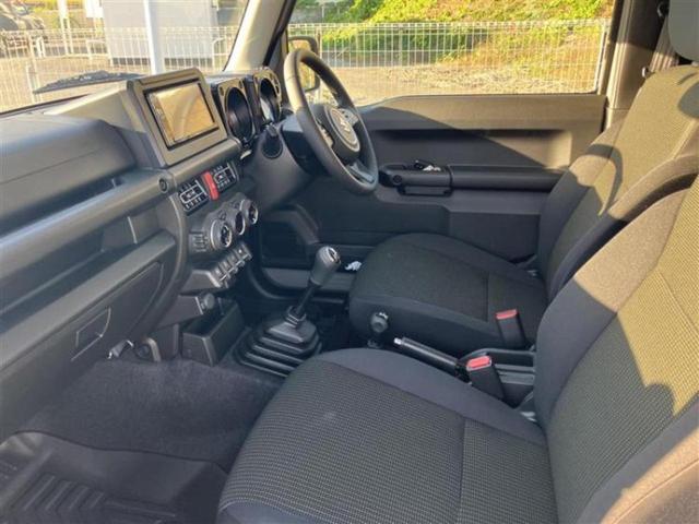 ジムニー ４ＷＤ　ＸＣ　保証書／ディスプレイオーディオ／シートヒーター／車線逸脱防止支援システム／ヘッドランプ　ＬＥＤ／ＥＴＣ／ＡＢＳ／横滑り防止装置／クルーズコントロール／バックモニター／エアバッグ　運転席　バックカメラ（6枚目）