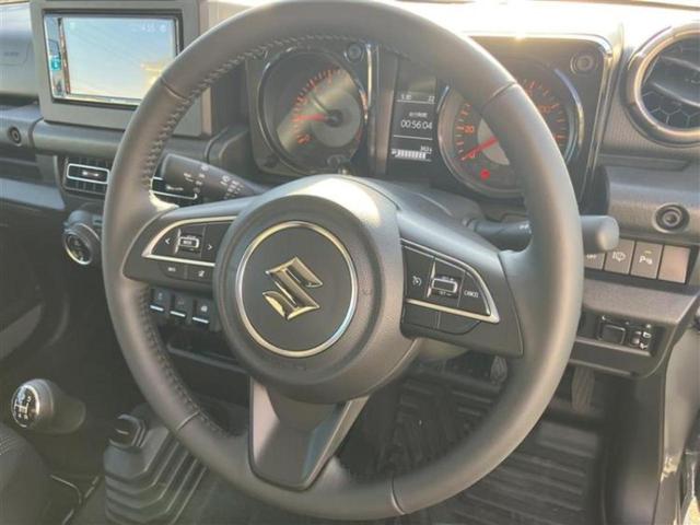 ジムニー ４ＷＤ　ＸＣ　保証書／ディスプレイオーディオ／シートヒーター／車線逸脱防止支援システム／ヘッドランプ　ＬＥＤ／ＥＴＣ／ＡＢＳ／横滑り防止装置／クルーズコントロール／バックモニター／エアバッグ　運転席　バックカメラ（13枚目）