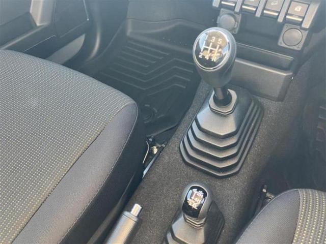 ジムニー ４ＷＤ　ＸＣ　保証書／ディスプレイオーディオ／シートヒーター／車線逸脱防止支援システム／ヘッドランプ　ＬＥＤ／ＥＴＣ／ＡＢＳ／横滑り防止装置／クルーズコントロール／バックモニター／エアバッグ　運転席　バックカメラ（14枚目）