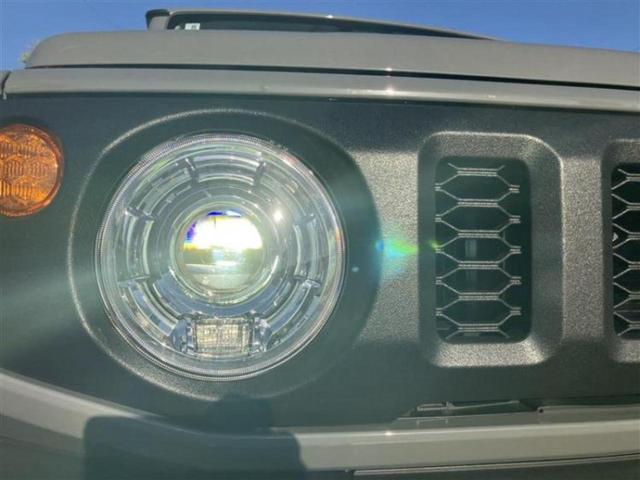 ジムニー ４ＷＤ　ＸＣ　保証書／ディスプレイオーディオ／シートヒーター／車線逸脱防止支援システム／ヘッドランプ　ＬＥＤ／ＥＴＣ／ＡＢＳ／横滑り防止装置／クルーズコントロール／バックモニター／エアバッグ　運転席　バックカメラ（18枚目）