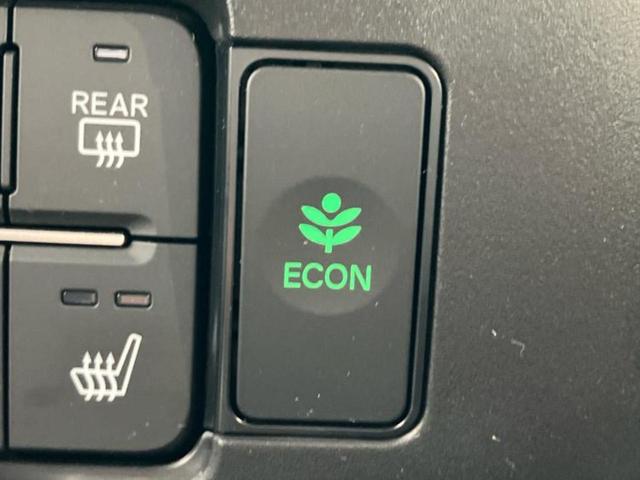 Ｎ－ＢＯＸカスタム ターボ　新品タイヤ／保証書／純正　８インチ　ＳＤナビ／両側電動スライドドア／シートヒーター　前席／車線逸脱防止支援システム／シート　ハーフレザー／ヘッドランプ　ＬＥＤ／ＵＳＢジャック　ＬＥＤヘッドランプ（33枚目）