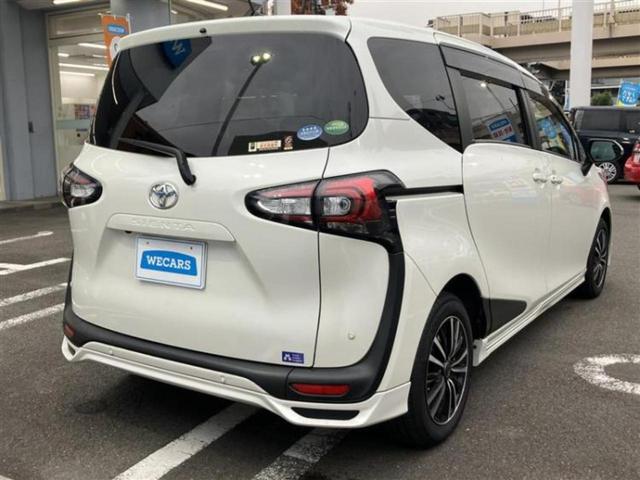 シエンタ Gクエロ 新品タイヤ/エアロ/社外 10インチ SDナビ/衝突安全装置/車線逸脱防止支援システム/シート ハーフレザー/ドライブレコーダー 前後/ヘッドランプ LED/Bluetooth接続/ETC フルエアロ(3枚目)