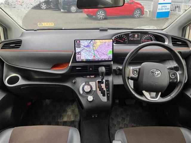 シエンタ Gクエロ 新品タイヤ/エアロ/社外 10インチ SDナビ/衝突安全装置/車線逸脱防止支援システム/シート ハーフレザー/ドライブレコーダー 前後/ヘッドランプ LED/Bluetooth接続/ETC フルエアロ(4枚目)