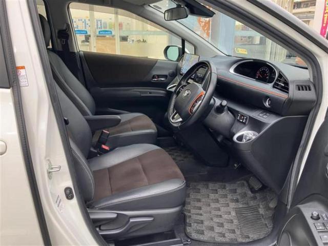 シエンタ Gクエロ 新品タイヤ/エアロ/社外 10インチ SDナビ/衝突安全装置/車線逸脱防止支援システム/シート ハーフレザー/ドライブレコーダー 前後/ヘッドランプ LED/Bluetooth接続/ETC フルエアロ(5枚目)