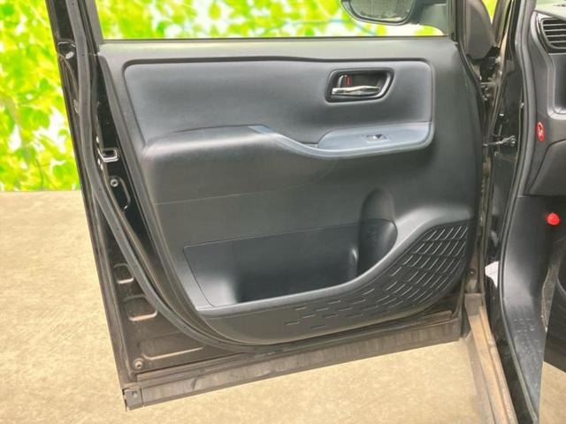 ヴォクシー ＺＳキラメキ２　新品タイヤ／社外　９インチ　ＳＤナビ／フリップダウンモニター　社外　１０．１インチ／衝突安全装置／両側電動スライドドア／車線逸脱防止支援システム／ヘッドランプ　ＬＥＤ／ＵＳＢジャック　バックカメラ（22枚目）