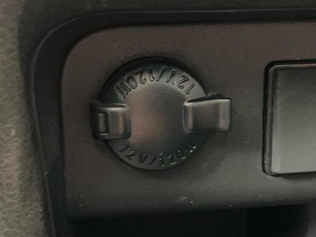 ヴォクシー ＺＳキラメキ２　新品タイヤ／社外　９インチ　ＳＤナビ／フリップダウンモニター　社外　１０．１インチ／衝突安全装置／両側電動スライドドア／車線逸脱防止支援システム／ヘッドランプ　ＬＥＤ／ＵＳＢジャック　バックカメラ（38枚目）