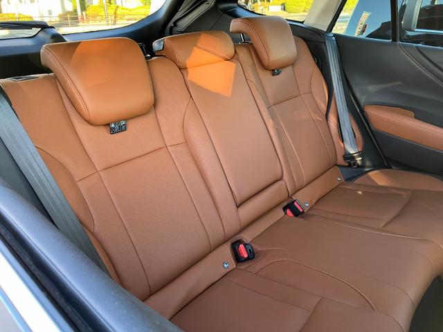 レガシィアウトバック リミテッドEX AWD サンルーフ ナビ TV マルチビュー ETC レザーシート シートヒーター パワーバックドア harmankardonサウンドシステム(16枚目)