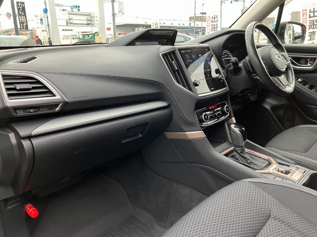 フォレスター アドバンス 4WD ナビ レーダークルーズ ドラレコ デジタルインナーミラー フロント・サイド・バックカメラ ETC シートヒーター パワーバックドア デジタルインナーミラー 衝突軽減装置(19枚目)
