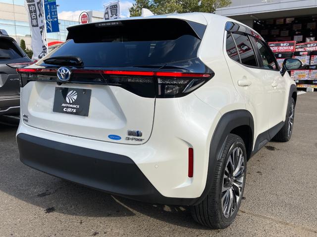 ヤリスクロス ハイブリッドＺ　４ＷＤ　純正８型ナビ　全周囲カメラ　ＥＴＣ　ドライブレコーダー　レーダークルーズコントロール　シートヒーター　トヨタセーフティセンス（10枚目）