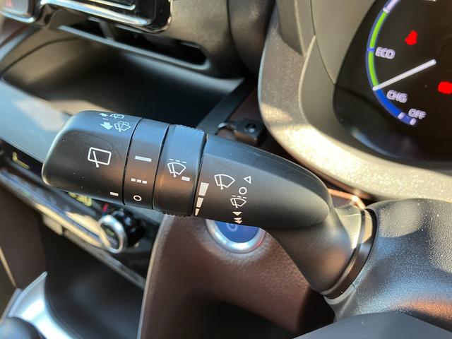 ヤリスクロス ハイブリッドＺ　４ＷＤ　純正８型ナビ　全周囲カメラ　ＥＴＣ　ドライブレコーダー　レーダークルーズコントロール　シートヒーター　トヨタセーフティセンス（28枚目）