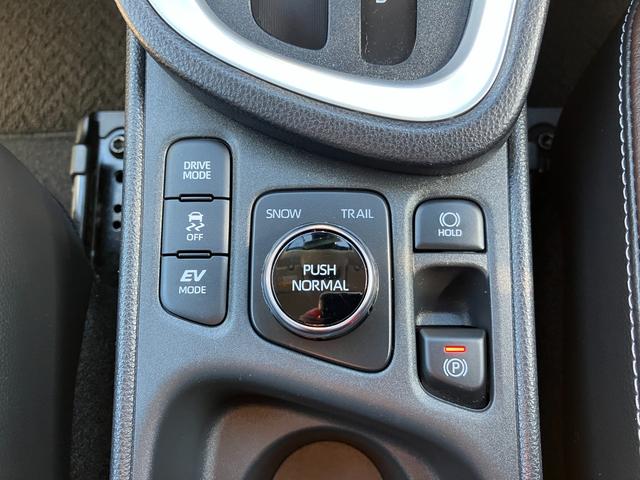 ヤリスクロス ハイブリッドＺ　４ＷＤ　純正８型ナビ　全周囲カメラ　ＥＴＣ　ドライブレコーダー　レーダークルーズコントロール　シートヒーター　トヨタセーフティセンス（35枚目）