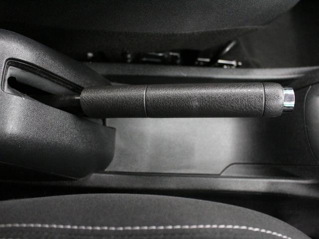 ２０８ アリュール　純正ナビ　フルセグ　Ｂｌｕｅｔｏｏｔｈ　カープレイ　ＵＳＢ入力　ＥＴＣ　オートライト　オートエアコン　クルーズコントロール　アクティブシティブレーキ　純正アルミホイール（48枚目）