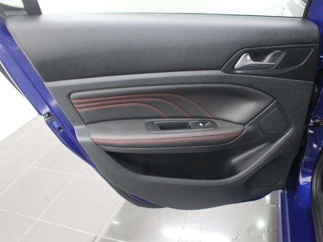３０８ ＧＴライン　純正ナビ　フルセグ　Ｂｌｕｅｔｏｏｔｈ　Ｂカメラ　ＥＴＣ　スマートキー　ＬＥＤヘッドライト　オートライト　オートエアコン　純正ＡＷ　クルーズコントロール　パークアシスト　ブラインドスポットモニター（30枚目）