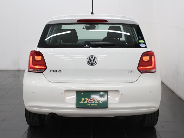 ポロ TSIハイライン フルセグナビ Bluetooth DVD再生 ETC Bソナー オートエアコン 純正アルミホイール フロントフォグランプ アームレスト(4枚目)