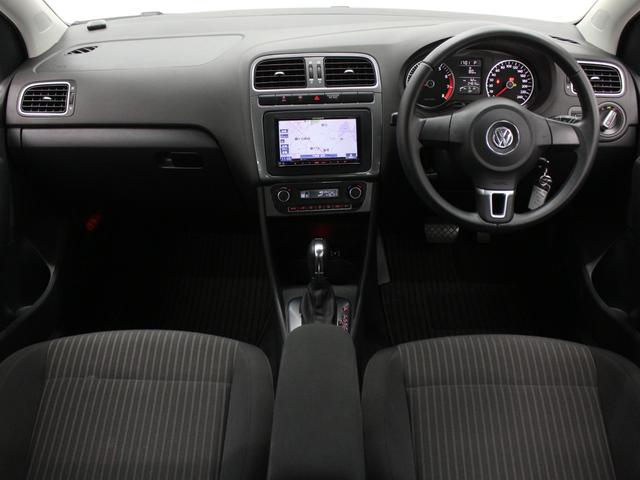 ポロ TSIハイライン フルセグナビ Bluetooth DVD再生 ETC Bソナー オートエアコン 純正アルミホイール フロントフォグランプ アームレスト(5枚目)