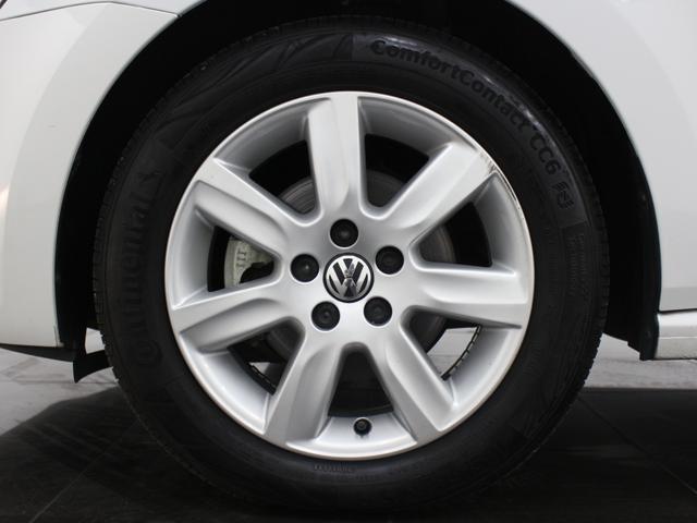 ポロ TSIハイライン フルセグナビ Bluetooth DVD再生 ETC Bソナー オートエアコン 純正アルミホイール フロントフォグランプ アームレスト(24枚目)