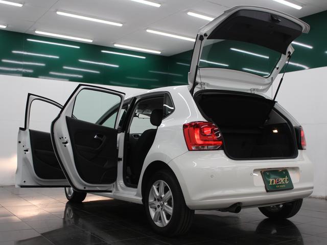 ポロ TSIハイライン フルセグナビ Bluetooth DVD再生 ETC Bソナー オートエアコン 純正アルミホイール フロントフォグランプ アームレスト(26枚目)