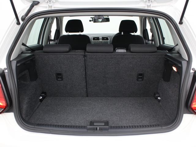 ポロ TSIハイライン フルセグナビ Bluetooth DVD再生 ETC Bソナー オートエアコン 純正アルミホイール フロントフォグランプ アームレスト(33枚目)