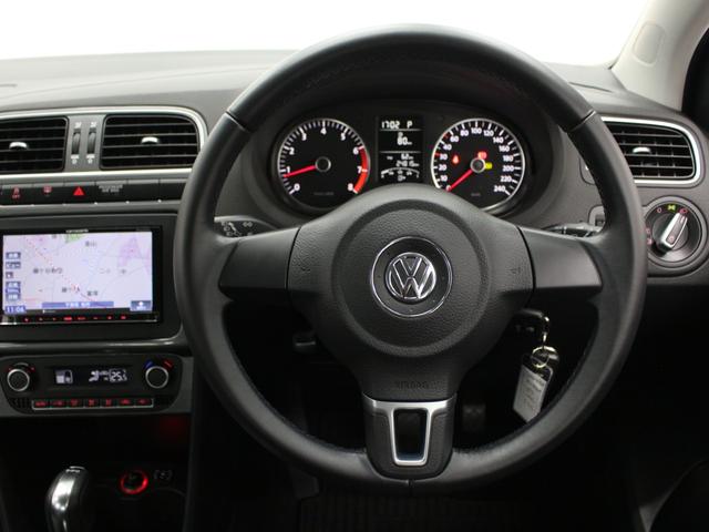 ポロ TSIハイライン フルセグナビ Bluetooth DVD再生 ETC Bソナー オートエアコン 純正アルミホイール フロントフォグランプ アームレスト(40枚目)