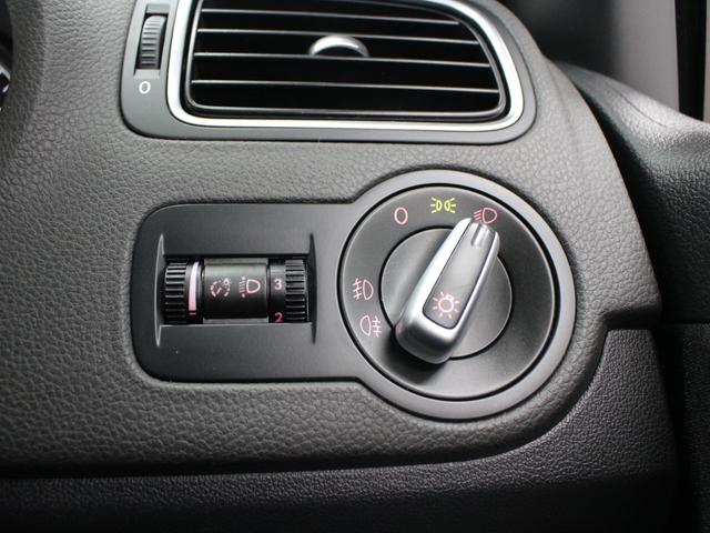 ポロ TSIハイライン フルセグナビ Bluetooth DVD再生 ETC Bソナー オートエアコン 純正アルミホイール フロントフォグランプ アームレスト(47枚目)