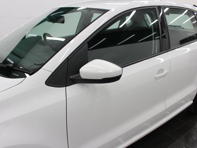 ポロ TSIハイライン フルセグナビ Bluetooth DVD再生 ETC Bソナー オートエアコン 純正アルミホイール フロントフォグランプ アームレスト(59枚目)